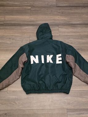 Vtg 90s Nike Air Spell Out Hooded Puffer Jacket Mens Small White Tag